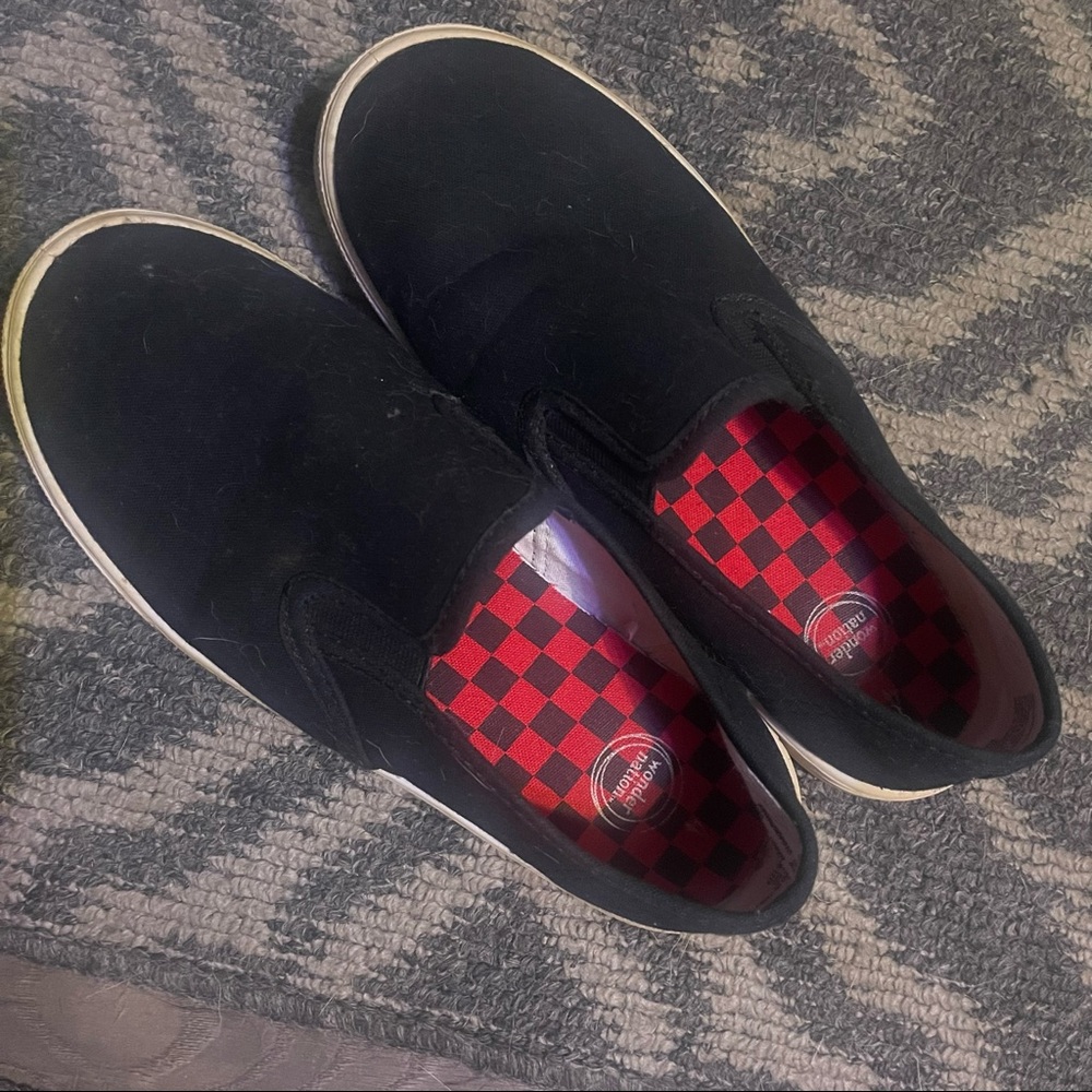 Like vans slip on